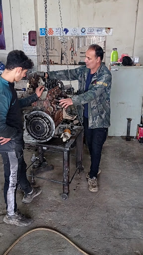 تعمیرگاه خودرو،عباس عالمی
