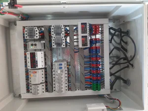 تعمیر کار برق ساختمان و صنعتی مهرابی 2