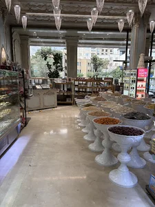 کافه قنادی درباری