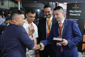 آکادمی بورس شهرام گلستان
