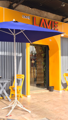 Cafe Lavie كافه لاوى