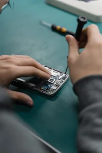 تعمیرات موبایل رضا