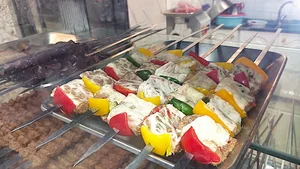 کباب و جگر خان دایی