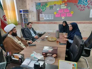 دبستان آیت اله خامنه ای
