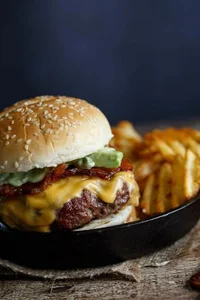 فست فود یوفو . UFO Fastfood