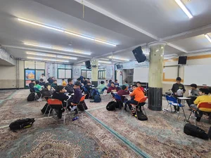 دبیرستان دوره اول صالحین