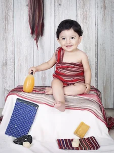 آتلیه تخصصی عکس کودک بی بی