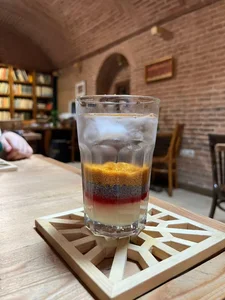 کافه نگار السلطنه 5