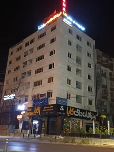 مشاور جراحی پیکرتراشی کلینیک دنا