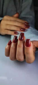 مرکز تخصصی کاشت ناخن نازی 5