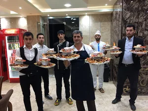 باغ رستوران ملل Melal Resturant