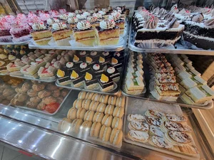شیرینی پارس