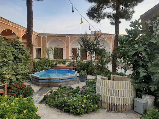 اقامتگاه بوم گردی عمارت پدری