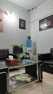 دندانپزشکی و دندانسازی دکتر حکیم