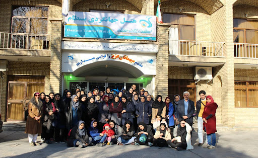 دبیرستان غیردولتی اندیشه خلاق
