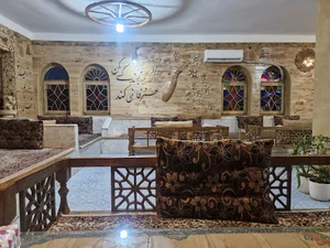 رستوران سنتی باغ تخت