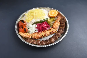 کترینگ طاها (شعبه حصارک) 2