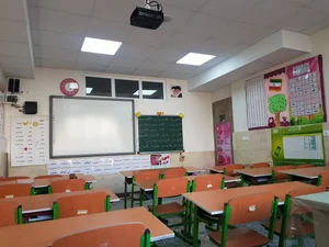 دبستان دخترانه محراب 3