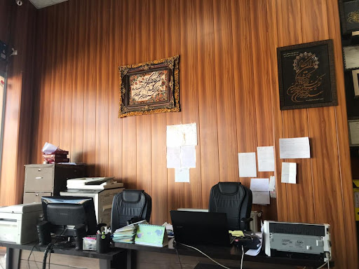 دفتر مرکزی شرکت تکمیل راه کرج