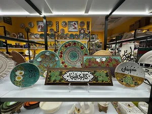 گالری اینجا