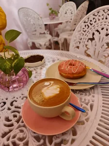 pink ribbon cafeکافه روبان صورتی