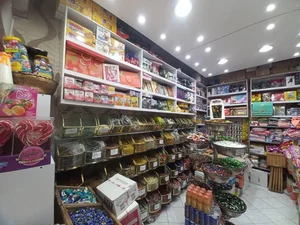 خشکبار و لوازم قنادی امیر 3