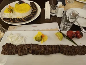مجموعه غذایی رستوران لرد