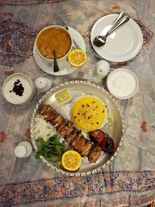 رستوران سنتی شهر فرنگ