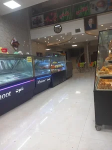 کافه قنادی نوشین 2