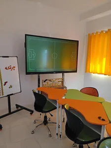 دبستان دخترانه توسکا 4