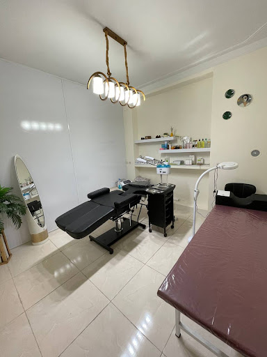 Alid hall hair salon