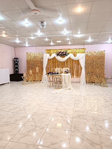 تالار مهروماه