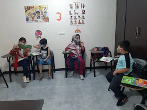موسسه زبانهای خارجه رویش اندیشان