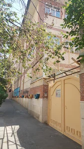 دبیرستان دخترانه ایران