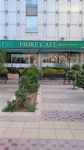 کافه بیکری فیوره