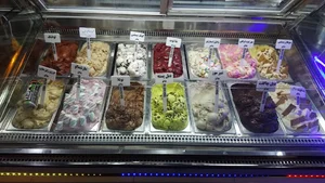 بابا بستنی (Baba Bastani Cafe)