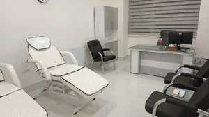 Dr Amin Rezanejad, RavanaraClinic