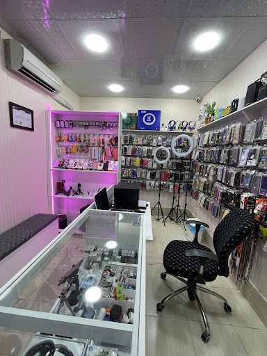 موبایل فامیر