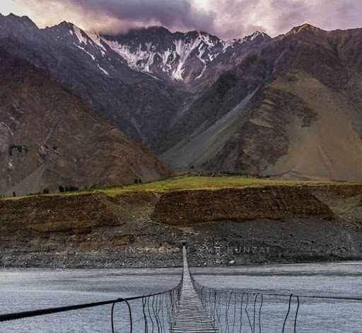 Welcome to Passu Sign & Glacier Viewpoint