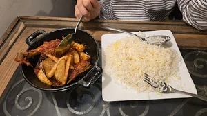 رستوران گیلانی می جان