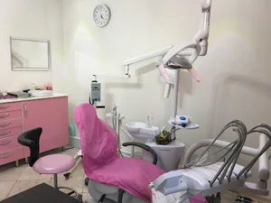 مطب دندانپزشکی دکتر قبادی