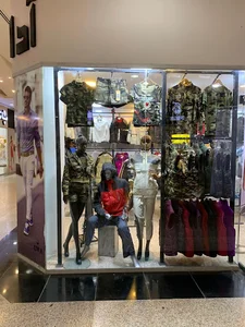 فروشگاه پوشاک آدا قشم
