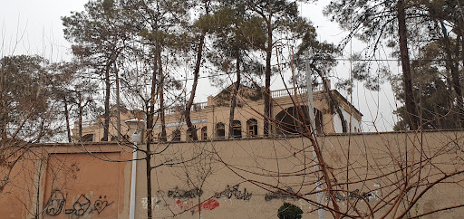 دبیرستان و هنرستان کانانیان