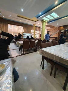 رستوران طلایی