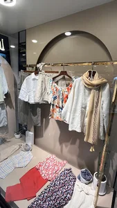 فروشگاه آواریان