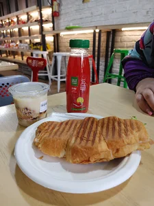 کلانا