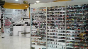 اکسسوری کلبه بدلیجات و لاک