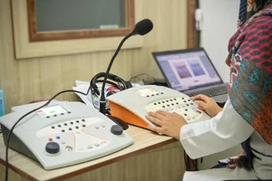 کلینیک تخصصی شنوایی و سمعک هارای 3