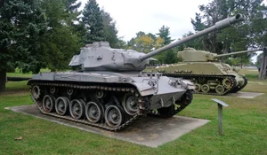 M41