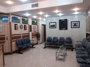 دکتر زهره فیض آبادی